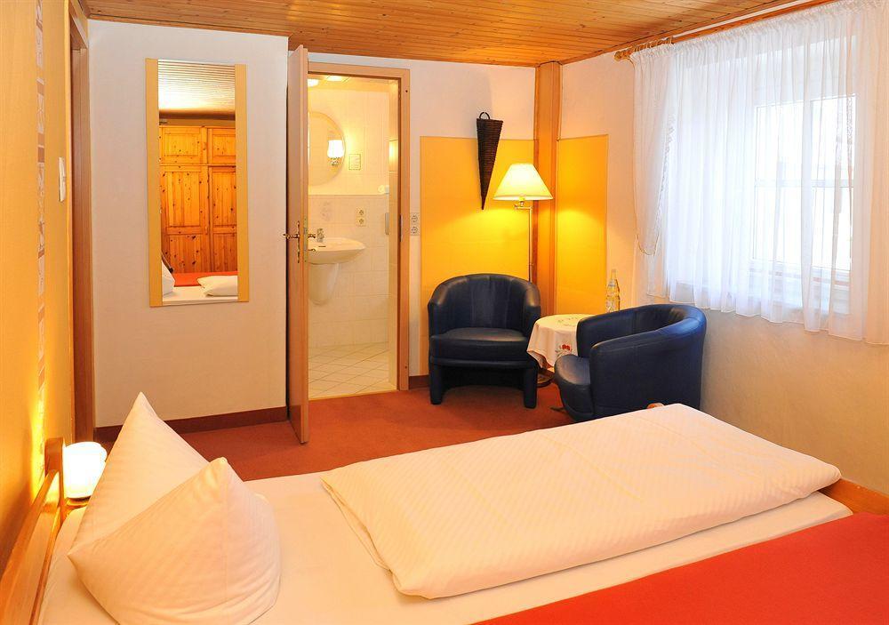 Hotel "Pension Marlis" Garni Reichenberg  Exteriör bild